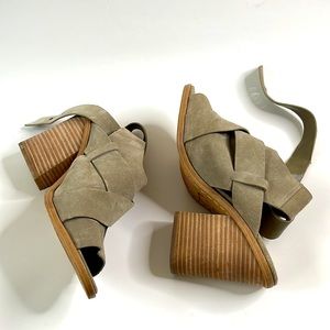 MARC FISHER Leather Ankle Strap Sandal‎ Sz 8